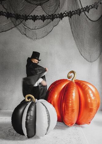 Standing 3D Pumpkin Foil Balloon &ndash; 90 x 90 cm - Partydeco (1)