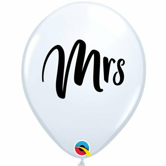 R11 - Mrs - White - Qualatex