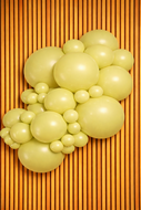 Mooideco - Project pack - Organic balloons - Retro Olive - Kalisan balloons